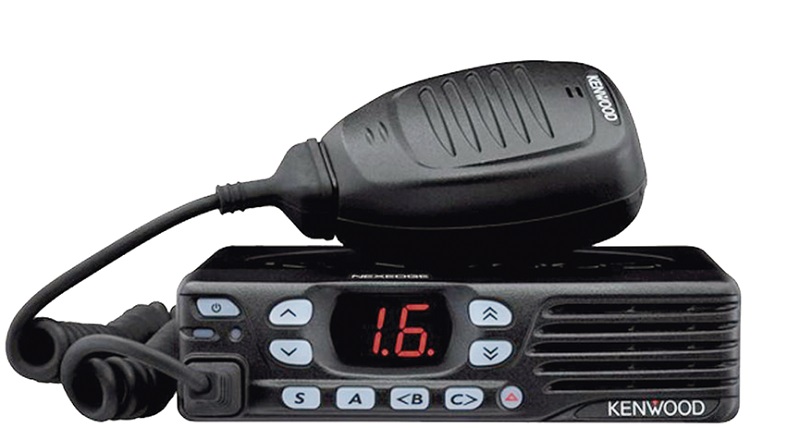  Radio Kenwood NX-740-HK / 136 - 174 MHz | 2205 – Radio inteligente, Ancho de banda: 136 - 174 MHz, Zonas: 2, Canales: 32, Encriptación por voz, Password de encendido, Operador Solitario, 9 teclas programables, 8 puertos programables